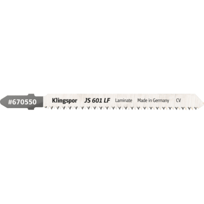 List vbodne žage Klingspor JS 601 LF Supra – krom vanadij – navzkrižno, konično brušen LASTNOSTI: Dimenzije: višina / dolžina / debelina 8 x 100 x 1,45mm – efektivna dolžina: 75mm   – debelina materiala: 5-50mm Colski zob: 17 Vpetje: T-oblika Pakiranje: 5 kosov MATERIALI: Laminat Plastika Prevlečene plošče PREDNOSTI: Zelo ravni in obojestransko čisti rezi brez krušenja, za rezanje plastik in s plastiko prevlečenih materialov. Najbolje prodajan izdelek za laminat in vinilne parkete.